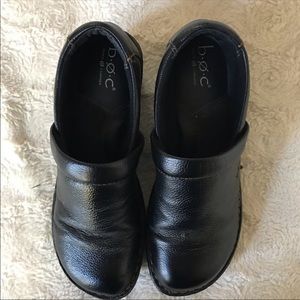 Born B.O.C. Peggy Black Slip on Leather Clogs